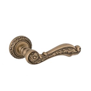 LINEA CALI JARDIN LEVER HANDLE ON ROSE WITH ESCUTCHEON 155MM PATINE MAT