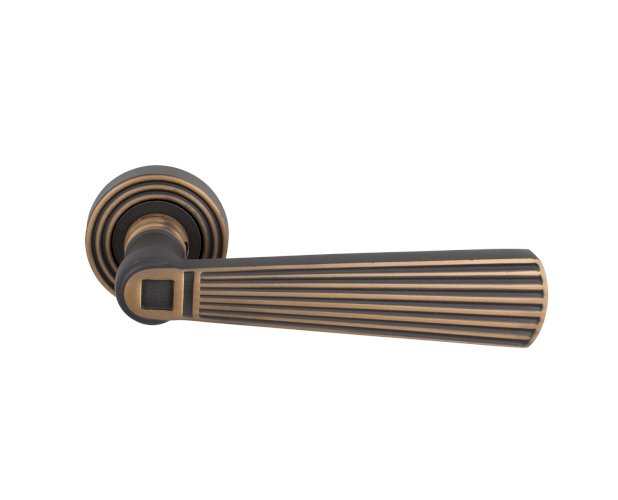 LINEA CALI OPERA LEVER HANDLE ON ROSE 160MM