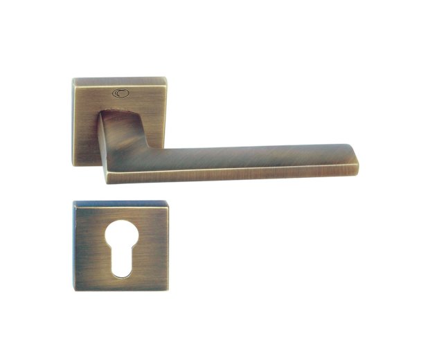 CONVEX 1105 LEVER HANDLE ON SQUARE ROSE 140MM